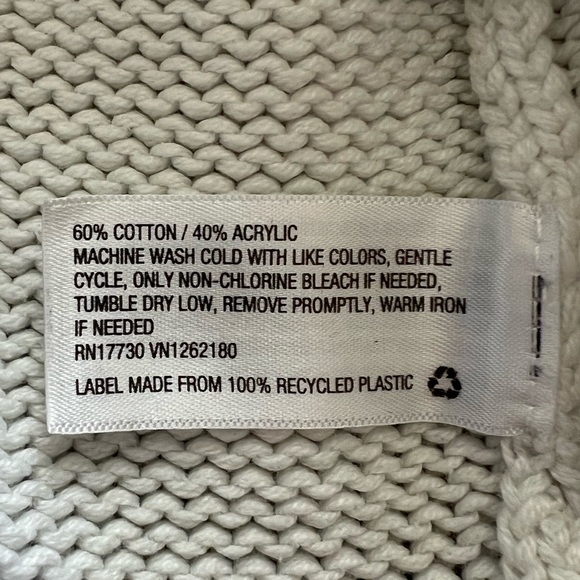 a new day Sweater - Picture 4 of 4